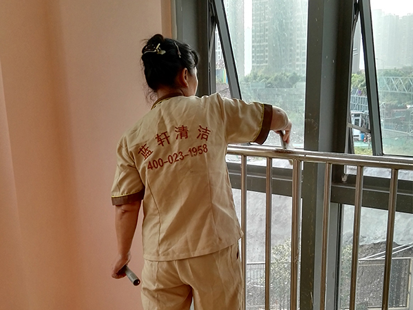 辦公環(huán)境開荒保潔 